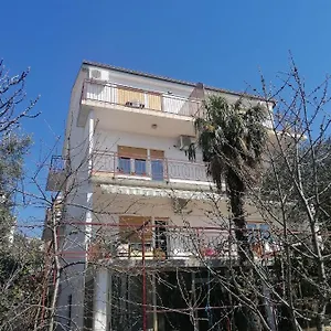 Olga Apartman